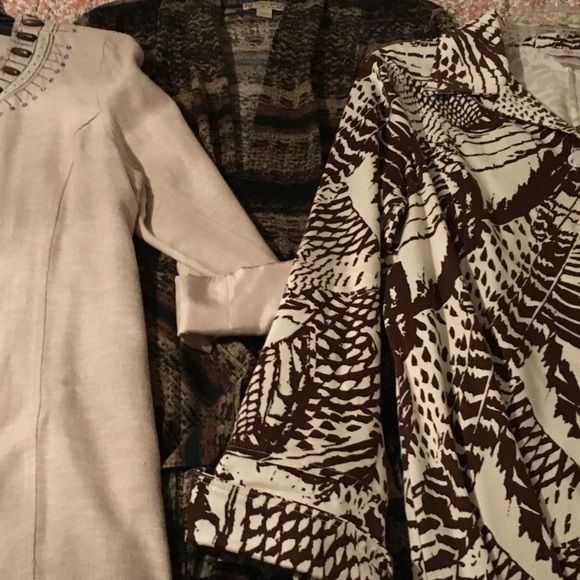 CLOSET CLOSING DEAL‼️3 JACKETS/1 CARDIGAN + BONUS❗️ - Picture 4 of 8